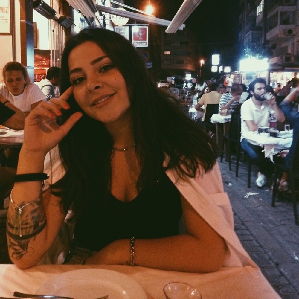 Meet your Posher, Melisa